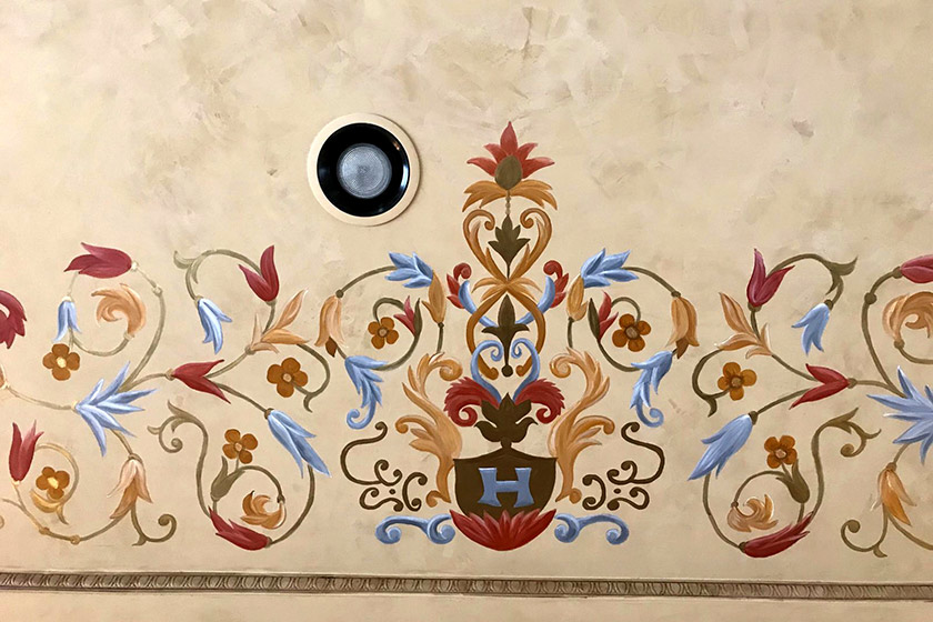 Ceiling Venetian plaster with ornament murals